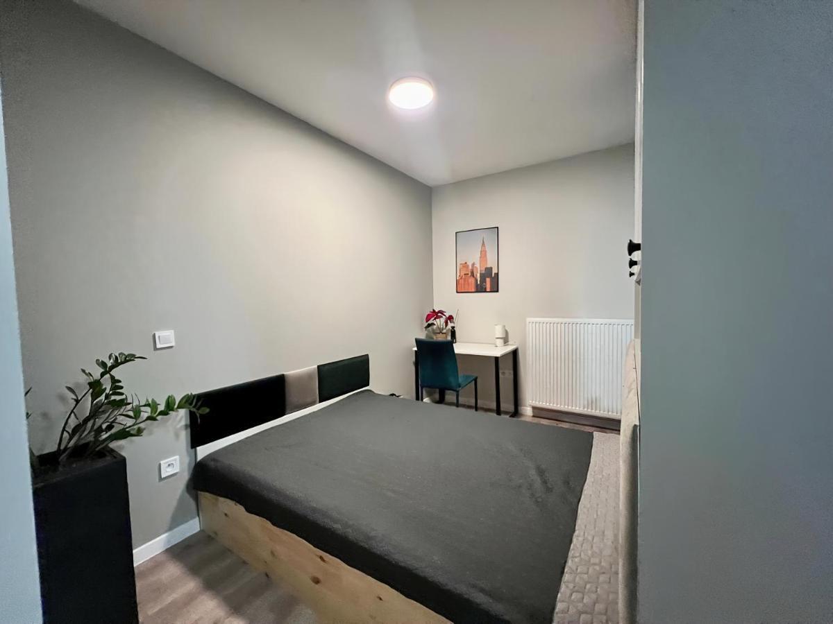 Milionowa 8 - Komfortowe Studio Z Garazem I Klimatyzacja Łódź Exterior foto